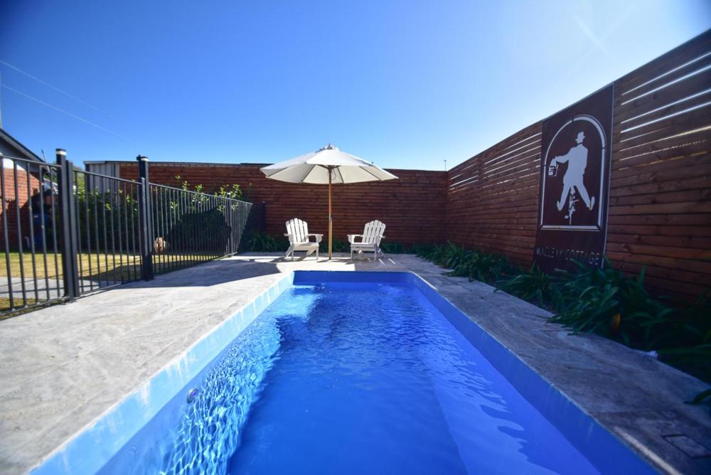 Macleay Cottage With Plunge Pool And Local Arts Dubbo Exterior photo